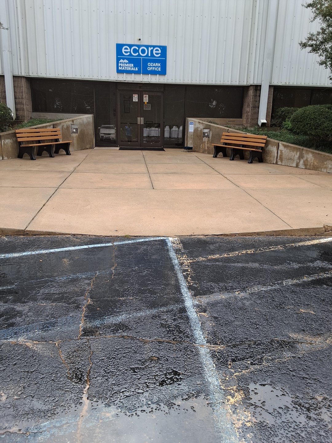 Top Quality Commercial Pressure Washing Preformed In Ozark, AL.
